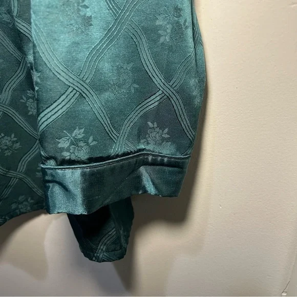 Victoria’s Secret 90s Vintage Green Floral Button Up Long Sleeve Pajama Top - Picture 6 of 12